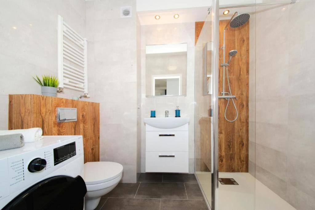 Lovely Dreams With Car Place Apartament